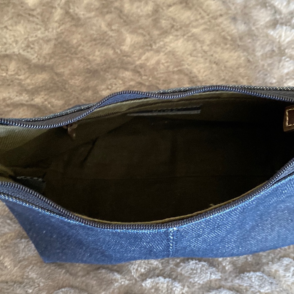 Small Handbag - Picture 6 of 9